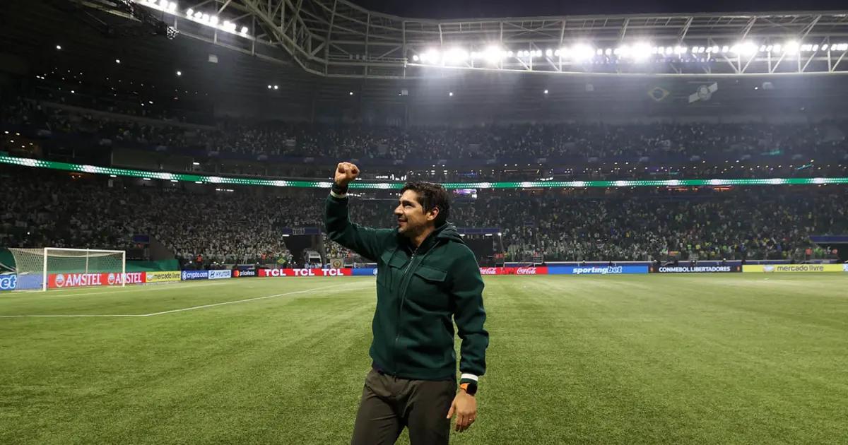 Sondado pelo Sporting, Abel Ferreira tem permanência bancada pelo Palmeiras até 2027