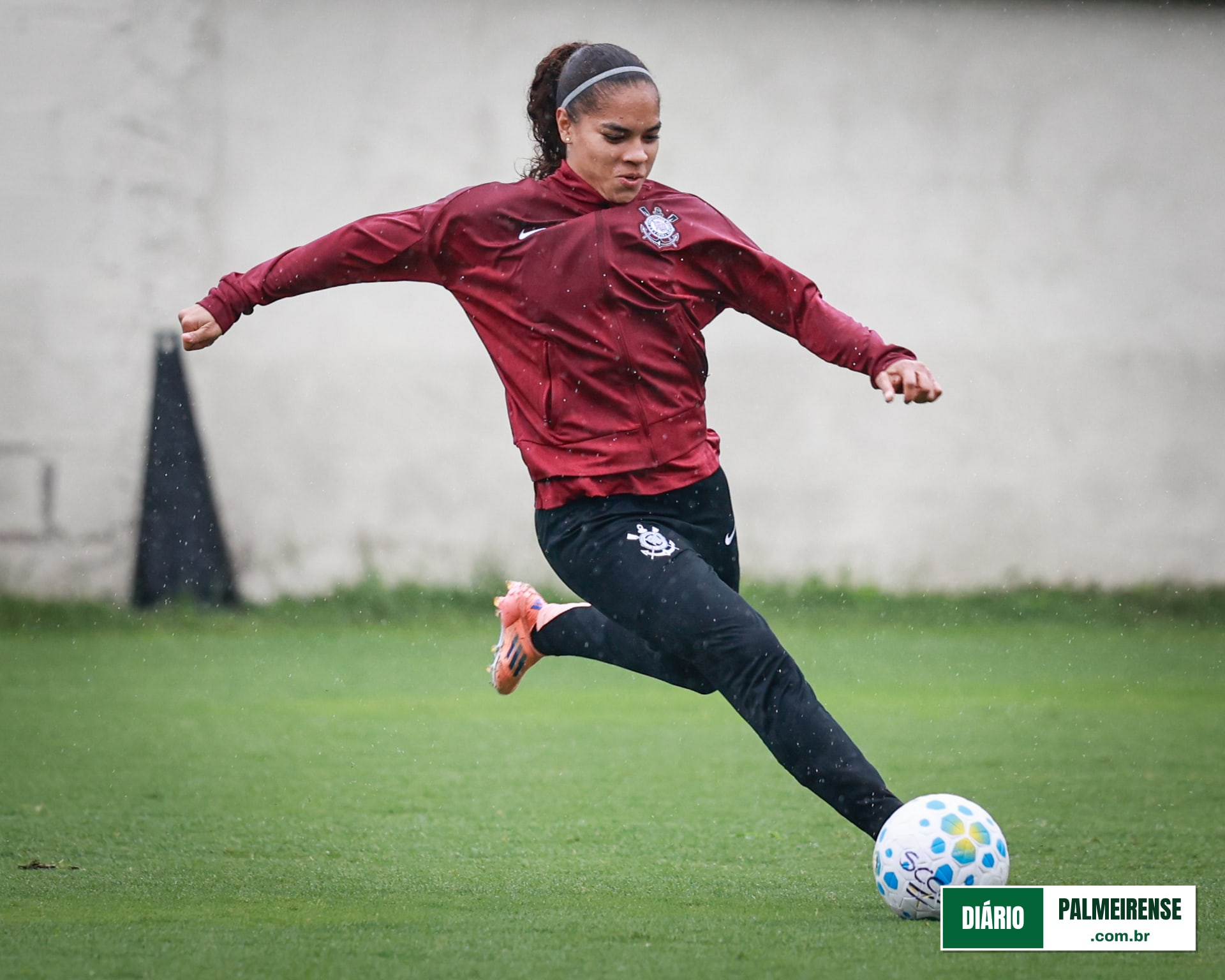 Palmeiras encara o Corinthians na Arena Barueri pelo Brasileirão Feminino
