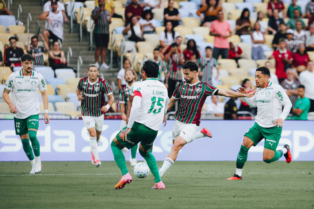 Inteligência artificial projeta empate entre Fluminense e Palmeiras no Maracanã