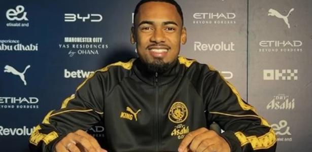 Justiça determina que Palmeiras apresente contratos e valores da venda de Allan