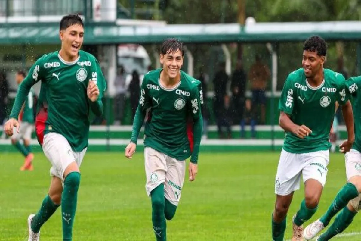 Palmeiras bate o Barcelona por 2 a 0 na estreia da Messi Cup Sub-16