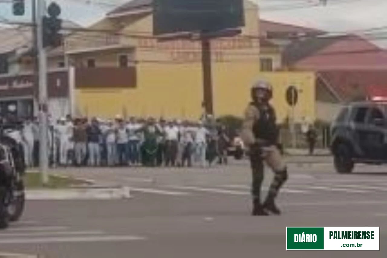 Torcedores de Palmeiras e Athletico-PR entram em confronto em Curitiba antes de jogo