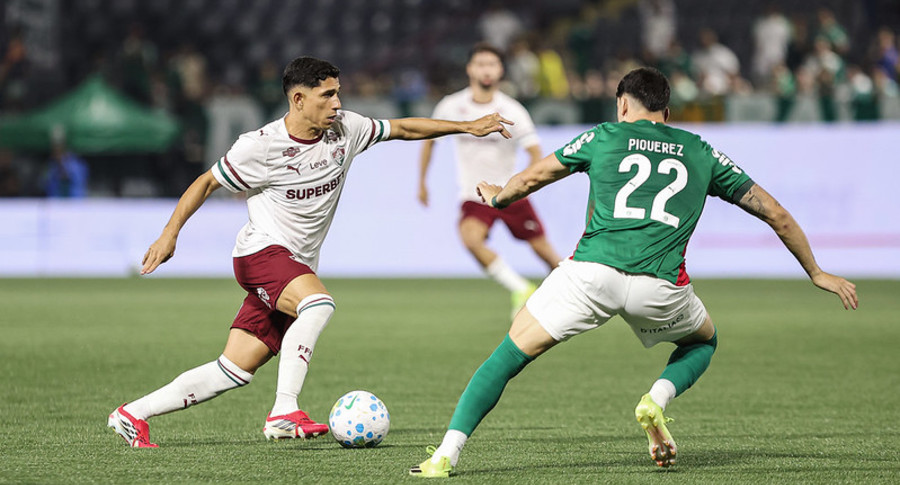 Palmeiras supera o Fluminense na Arena Barueri e sustenta a liderança do Brasileirão