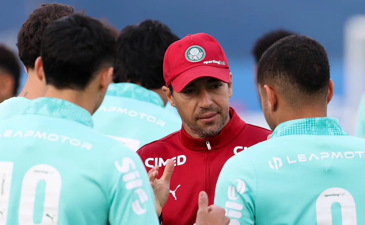 Palmeiras faz treino tático no Rio horas antes de encarar o Fluminense pela Libertadores