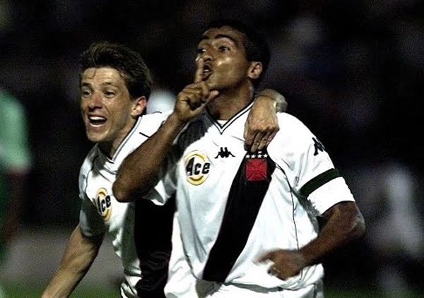 Final da Mercosul de 2000 entre Palmeiras e Vasco completa capítulo marcante da história