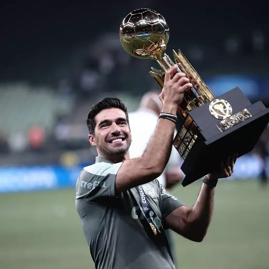 Palmeiras derruba tabus sob comando de Abel Ferreira e mira marcas históricas em 2026