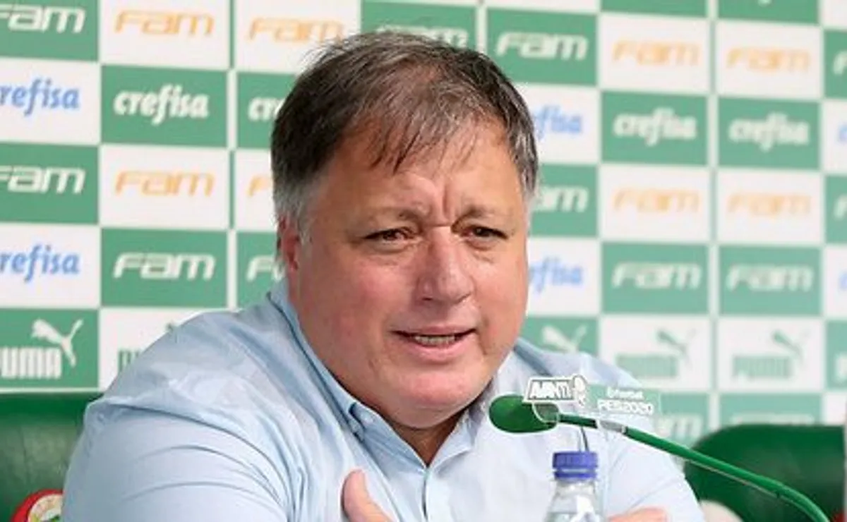 Anderson Barros vira alvo do Vasco para 2028, e João Paulo Sampaio surge como sucessor no Verdão