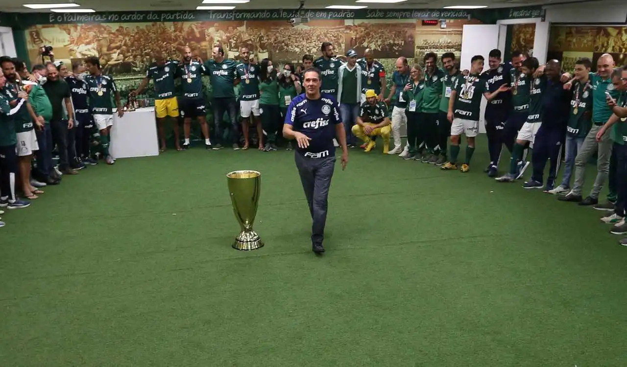 Há seis anos, saída de Luxemburgo abria portas para a era Abel Ferreira no Palmeiras