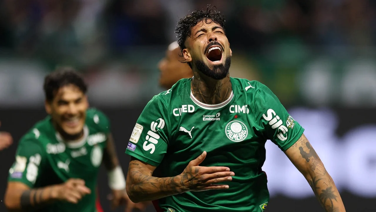 Palmeiras escalado com quatro mudanças para enfrentar o Athletico-PR