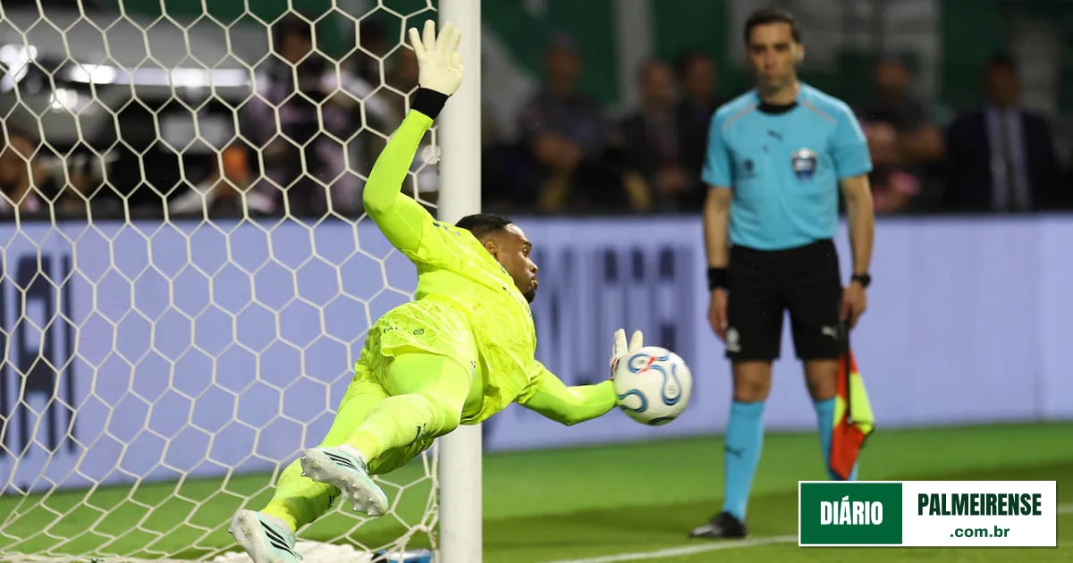 Abel Ferreira desabafa após classificação e rebate cobranças: 'Não sou bom o suficiente'