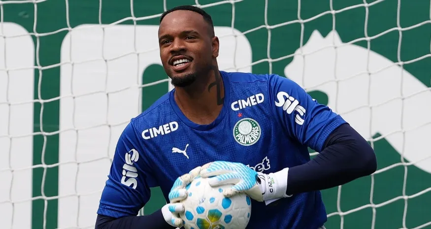 Carlos Miguel atinge 100% nos pênaltis e iguala retrospecto de Weverton no Palmeiras