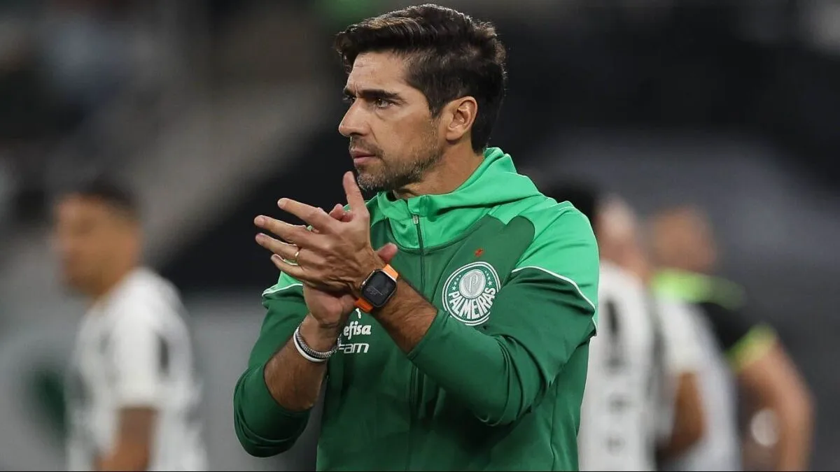 Abel Ferreira revela que quadra de padel no CT foi vital para seguir no Palmeiras
