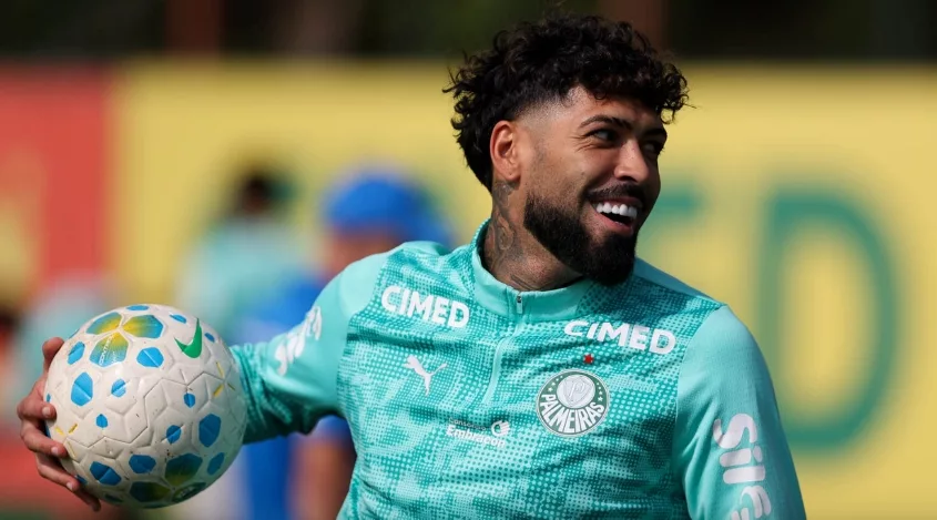 Barboza projeta reta final decisiva e foca em clássico contra o Santos pelo Brasileirão