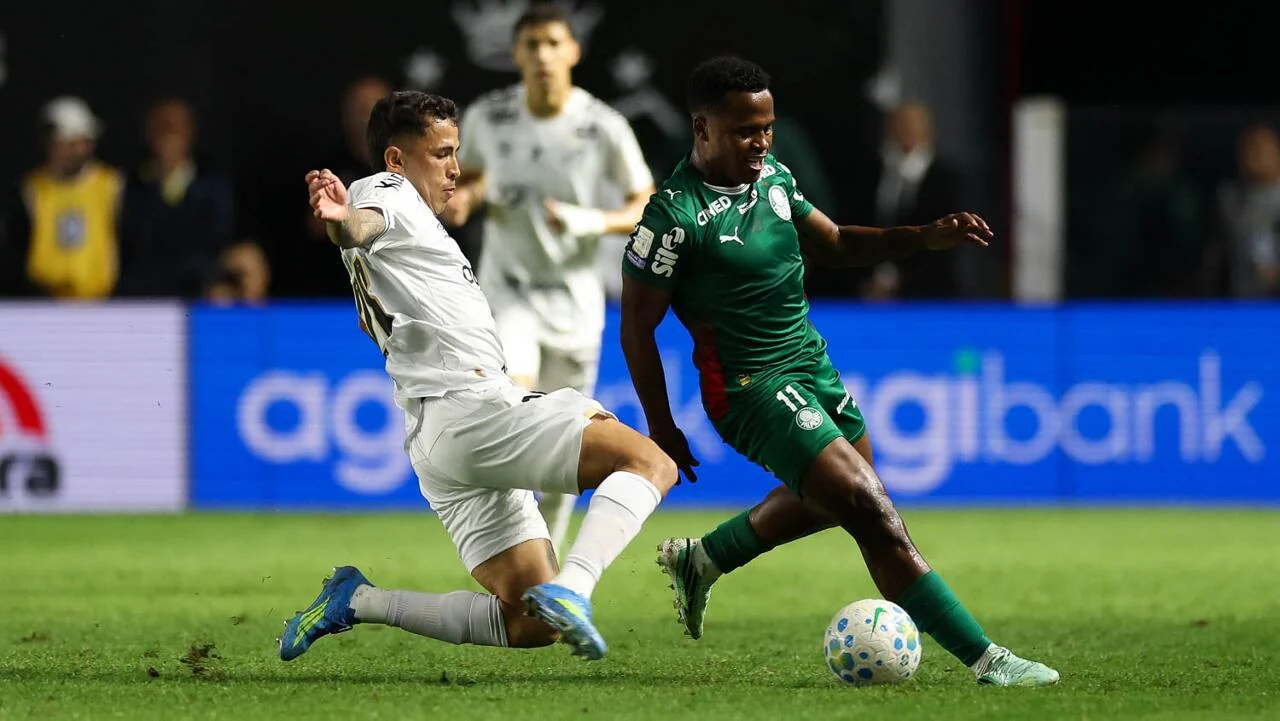 Palmeiras empata sem gols com o Santos na Vila Belmiro pelo Brasileirão