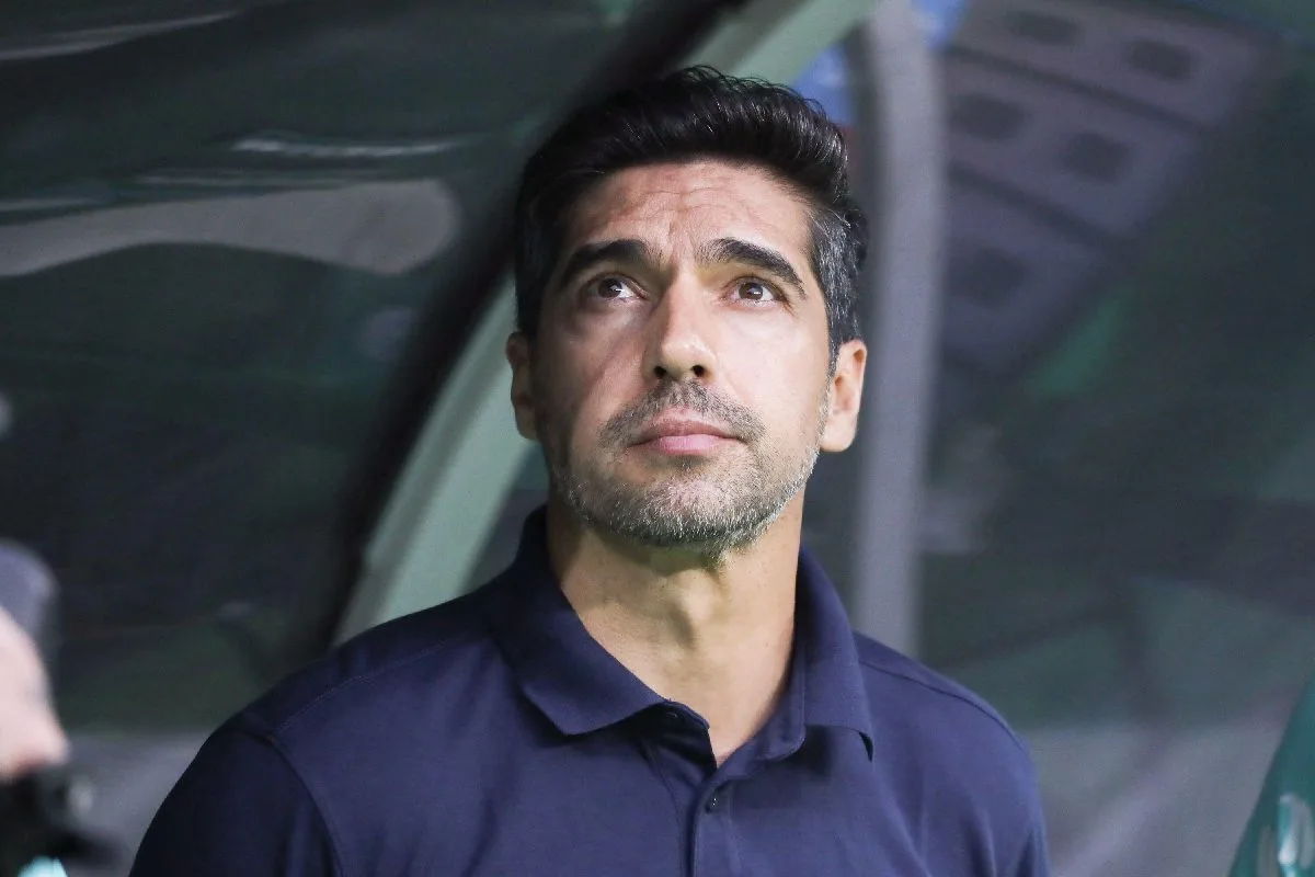 Abel Ferreira volta à beira do campo em decisão do Palmeiras pela Libertadores