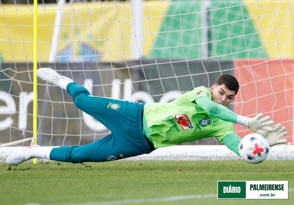 Palmeiras monitora Pedro Morisco, do Coritiba, em busca de opções para o gol